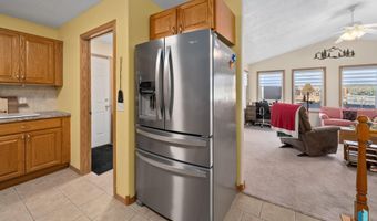1012 E Magnolia Dr, Brandon, SD 57005