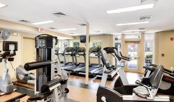 4079 S FOUR MILE RUN Dr 402, Arlington, VA 22204