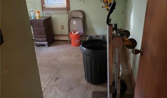 30 Hollywood Ave, Coventry, RI 02816