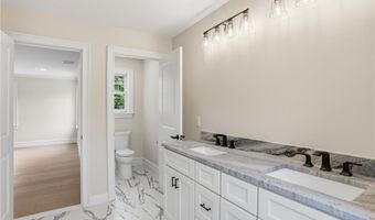 413 New River Rd, Lincoln, RI 02838