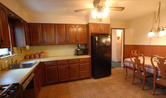 7 Miles Ave, Albertson, NY 11507