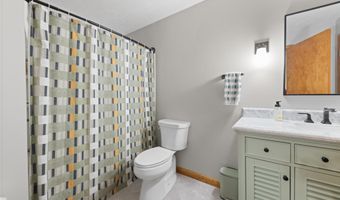 21 Village W Dr 15, Alexandria, NH 03222