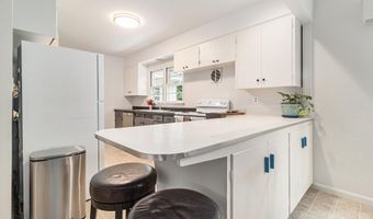 2659 Bedford Rd, Ann Arbor, MI 48104