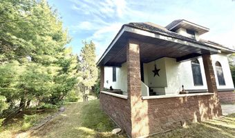 5912 5 Mile Pt Rd, Allouez, MI 49805