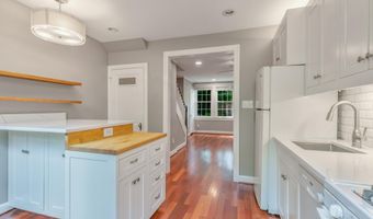 2700 16TH St S 675, Arlington, VA 22204