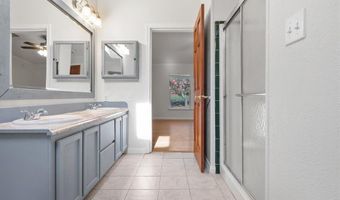 6217 Baker Ln, Alvarado, TX 76009