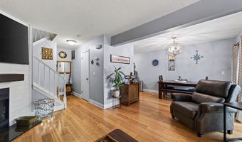 105 Peddlars Dr 105, Branford, CT 06405