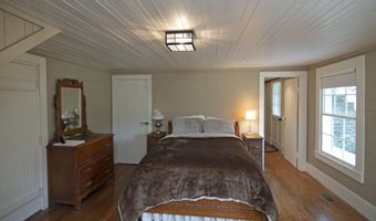 90 Taylor Ln, Alderson, WV 24910