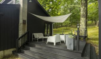 46 E Pond Lilly Rd, Ancram, NY 12502