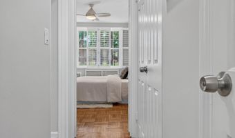 226 N THOMAS St N 226-3, Arlington, VA 22203