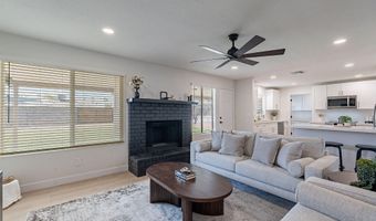 656 E MESQUITE Ave, Apache Junction, AZ 85119