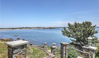 727 Boston Neck Rd, Narragansett, RI 02882