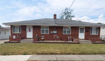 594-596 Hillman Rd, Akron, OH 44312