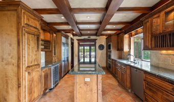 1561 Lookout Dr, Agoura Hills, CA 91301
