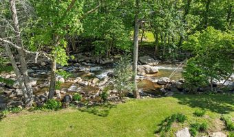 1786 Fork Mountain Rd, Bakersville, NC 28705