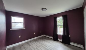 172 5th St, Bangor, ME 04401