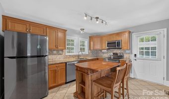 1323 Carolyn Dr, Charlotte, NC 28205