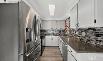8809 W Canterbury St, Boise, ID 83704