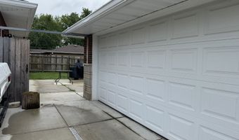 602 Memorial Dr, Beech Grove, IN 46107