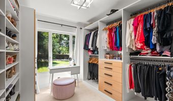 10909 BURBANK Dr, Potomac, MD 20854