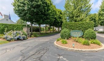 149 Cheshire Dr, Cranston, RI 02921