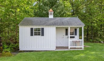 290 Station St, Coventry, RI 02816