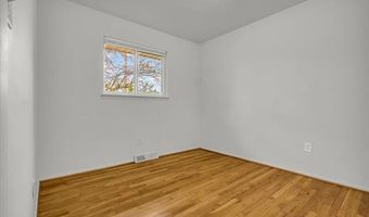 11188 Kennebec Ave, Allen Park, MI 48101