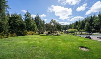 87477 Jean Dr, Bandon, OR 97411