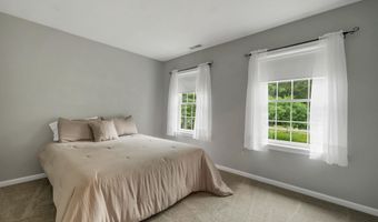 55 Dunlap Dr, Bedford, NH 03110