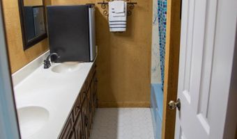 2115 Blackshear Hwy, Baxley, GA 31513