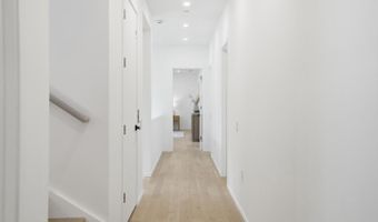 7502 NEVIS Rd, Bethesda, MD 20817