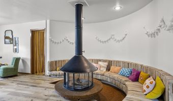 2605 W 8TH St, Appleton, WI 54911