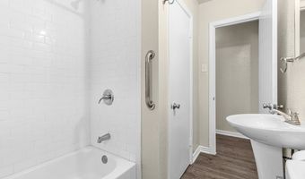 701 NE 2nd St, Andrews, TX 79714
