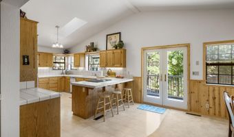 923 Bear Run Way, Arnold, CA 95223