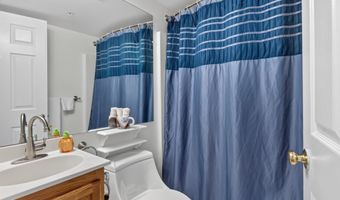 936 BAY RIDGE Ave 201, Annapolis, MD 21403