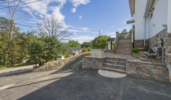 51 Zinnia Dr, Alloway, NJ 07418