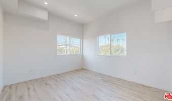 1509 S Cloverdale Ave 1/2, Los Angeles, CA 90019