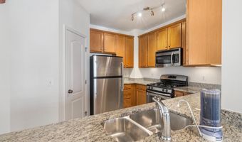24691 LYNETTE SPRINGS Ter 303, Aldie, VA 20105