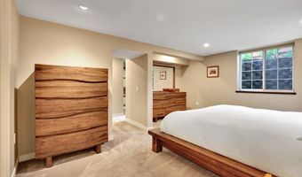 2515 Turnagain Pkwy, Anchorage, AK 99517