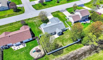 N9168 Cherry Meadow Dr, Appleton, WI 54915