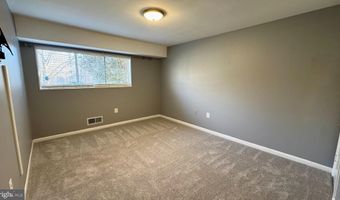 10620 WEYMOUTH St 1, Bethesda, MD 20814