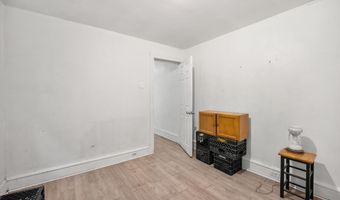 1003 LANGHAM Ave, Camden, NJ 08103