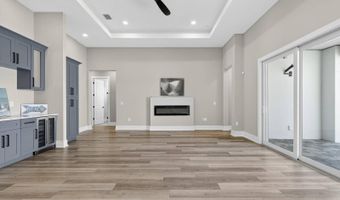 614 Pinckney Dr, Apollo Beach, FL 33572