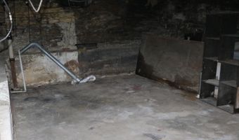 110 W Conwell St, Aurora, IN 47001