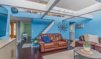 76 Midvale Ave, Cranston, RI 02920