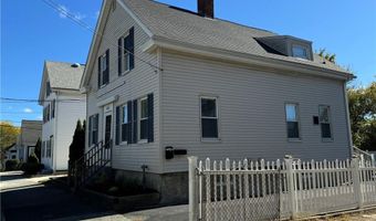 46 Mount Hope Ave, Bristol, RI 02809