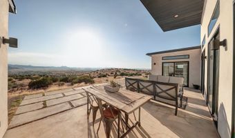 28 Scenic Rdg S, Alpine, TX 79830
