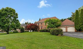 9908 KENTSDALE Dr, Potomac, MD 20854