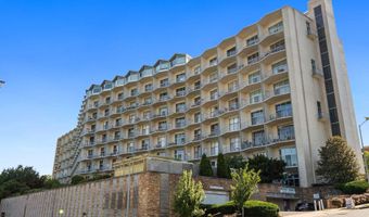 1200 N NASH St N 531, Arlington, VA 22209