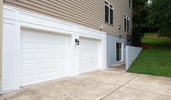7119 BARRY Rd, Alexandria, VA 22315